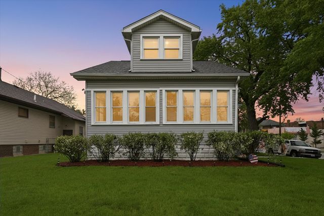 2 Elizabeth Street, Calumet City, IL 60409