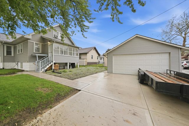 2 Elizabeth Street, Calumet City, IL 60409