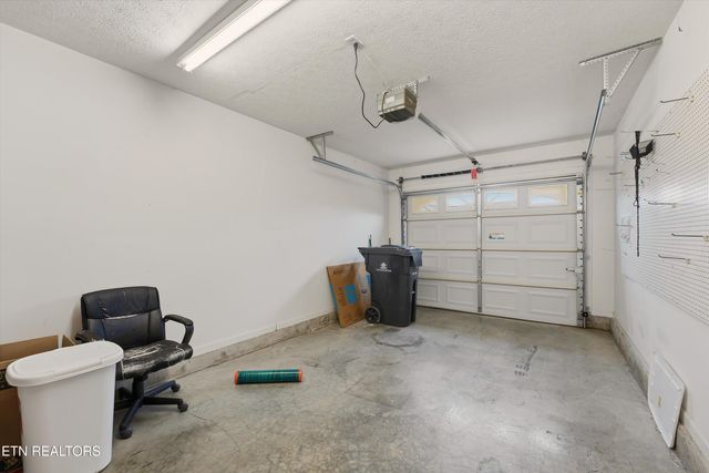 8026 Pepperdine Way, Knoxville, TN 37923