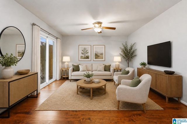 2104 Montreat Ln Apt C, Vestavia Hills, AL 35216
