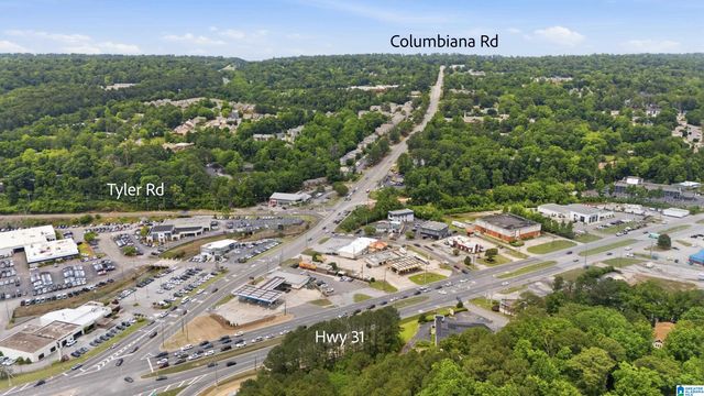 2104 Montreat Ln Apt C, Vestavia Hills, AL 35216