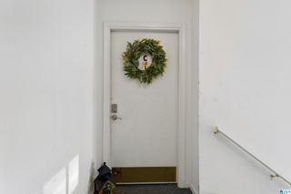 2104 Montreat Ln Apt C, Vestavia Hills, AL 35216