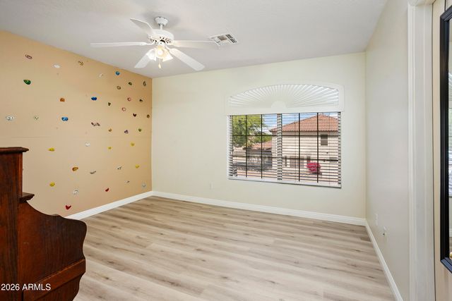 25065 N 72ND Lane, Peoria, AZ 85383