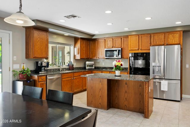 25065 N 72ND Lane, Peoria, AZ 85383