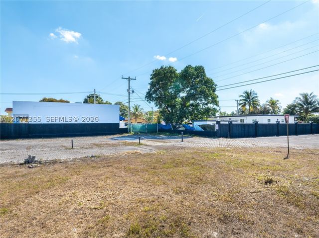 1450 NW 119th St, Miami, FL 33167
