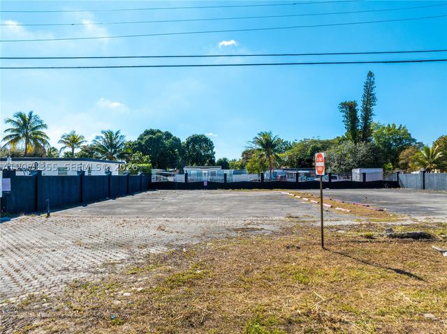 1450 NW 119th St, Miami, FL 33167