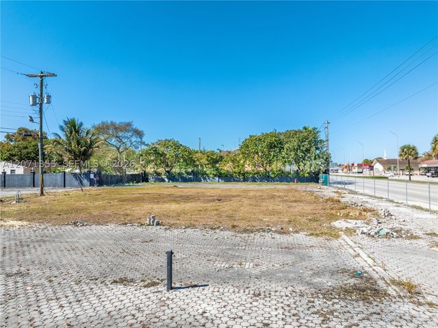 1450 NW 119th St, Miami, FL 33167