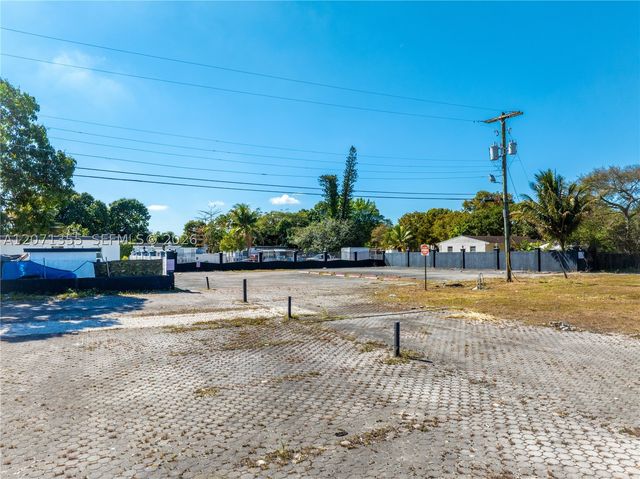1450 NW 119th St, Miami, FL 33167