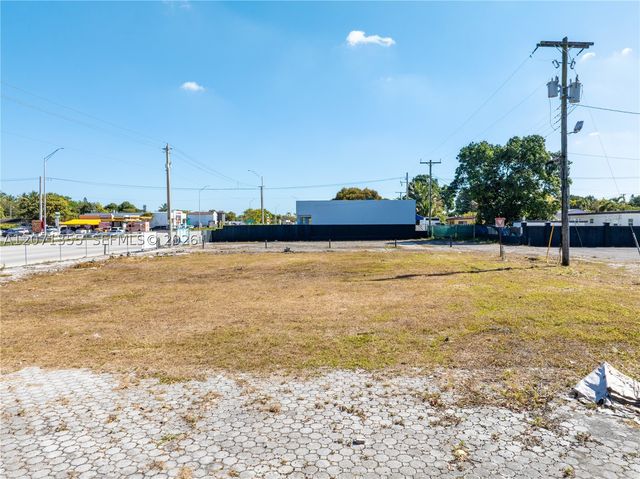 1450 NW 119th St, Miami, FL 33167