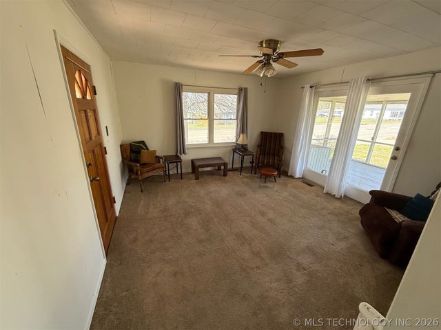 1003 S Hickory Street, Sapulpa, OK 74066