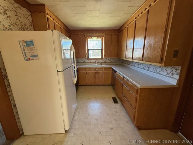 1003 S Hickory Street, Sapulpa, OK 74066