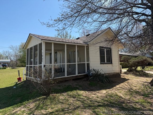 1003 S Hickory Street, Sapulpa, OK 74066