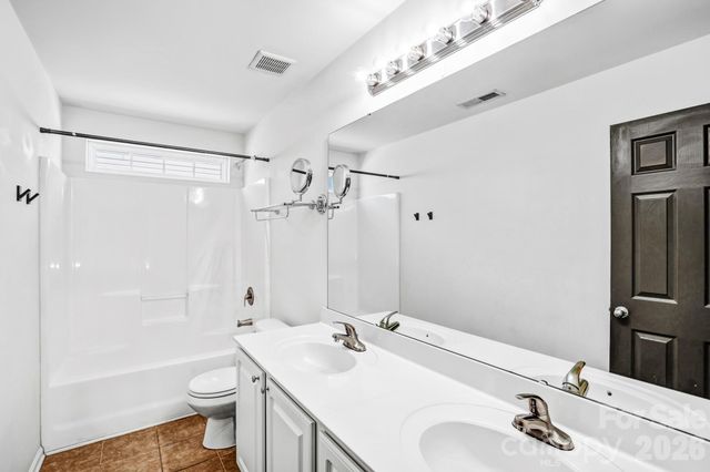 12733 Alvin Woods Drive, Charlotte, NC 28214