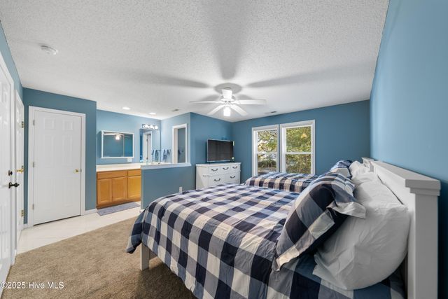 3350 Club Villas Drive 1302, Southport, NC 28461