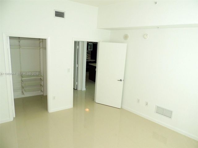 1900 N Bayshore Dr 4117, Miami, FL 33132