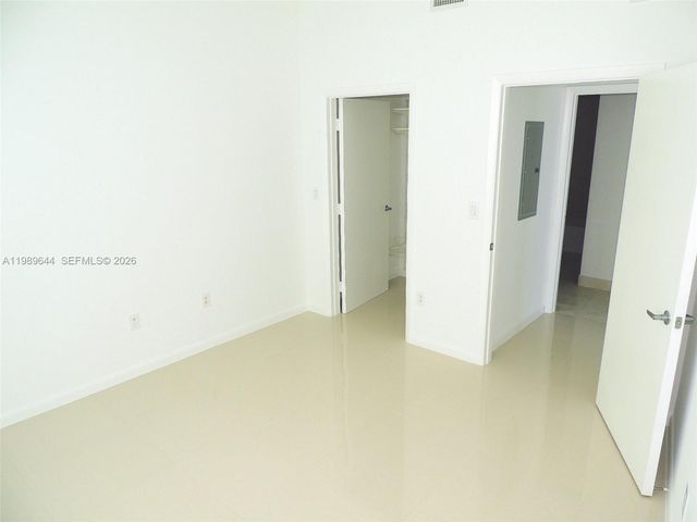 1900 N Bayshore Dr 4117, Miami, FL 33132