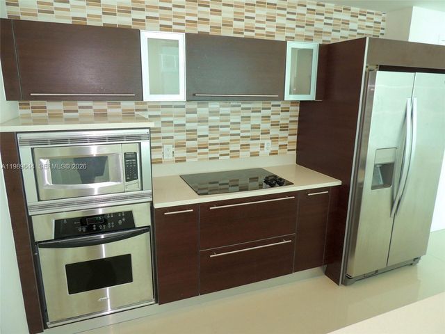 1900 N Bayshore Dr 4117, Miami, FL 33132