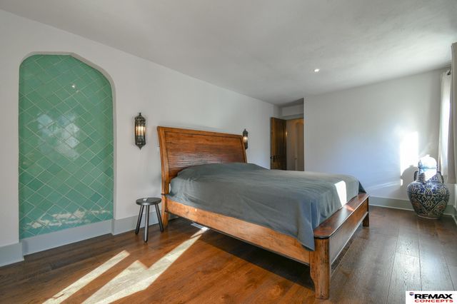 2602 Woodsdale Boulevard, Lincoln, NE 68502