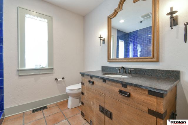 2602 Woodsdale Boulevard, Lincoln, NE 68502