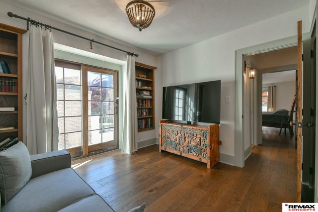 2602 Woodsdale Boulevard, Lincoln, NE 68502