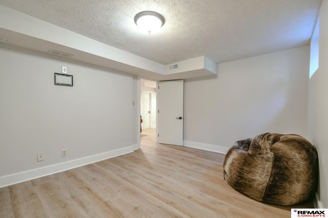 2602 Woodsdale Boulevard, Lincoln, NE 68502