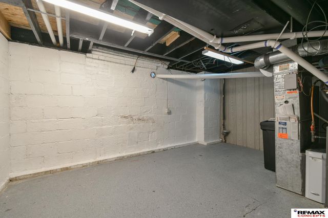 2602 Woodsdale Boulevard, Lincoln, NE 68502