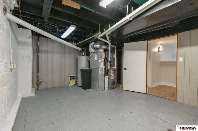 2602 Woodsdale Boulevard, Lincoln, NE 68502