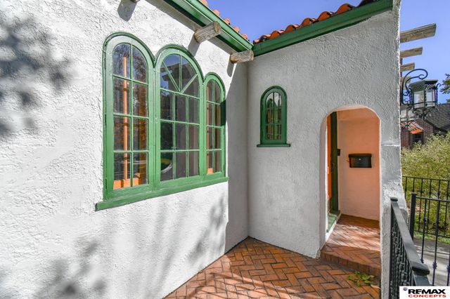 2602 Woodsdale Boulevard, Lincoln, NE 68502