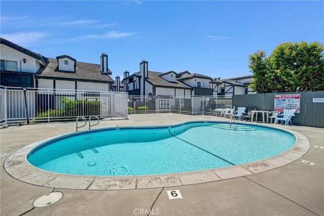 217 E Commonwealth Avenue F, Alhambra, CA 91801