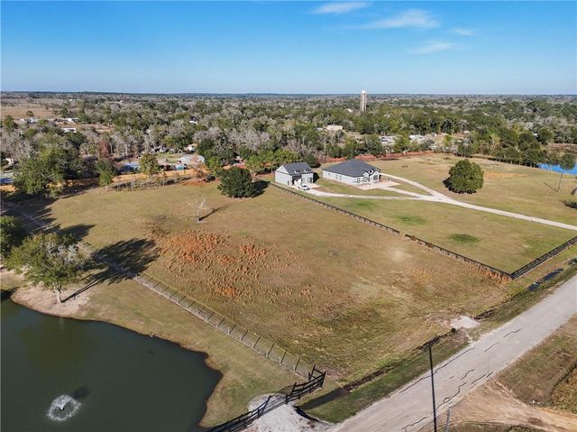 23300 Legacy Lane, Hempstead, TX 77445