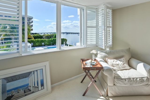 2773 S Ocean Boulevard 204, Palm Beach, FL 33480