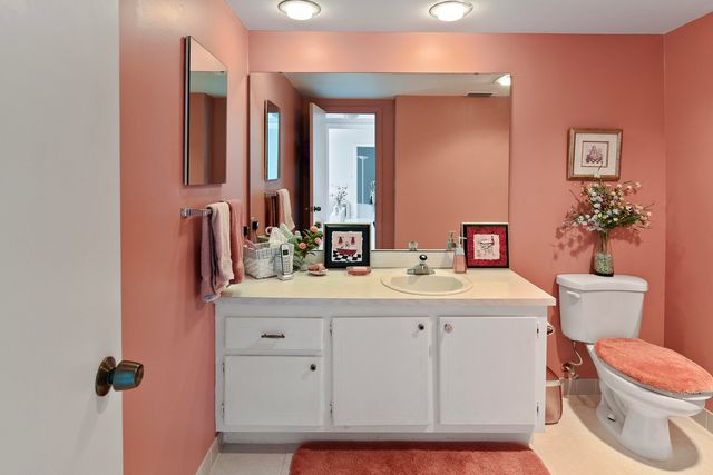 2773 S Ocean Boulevard 204, Palm Beach, FL 33480