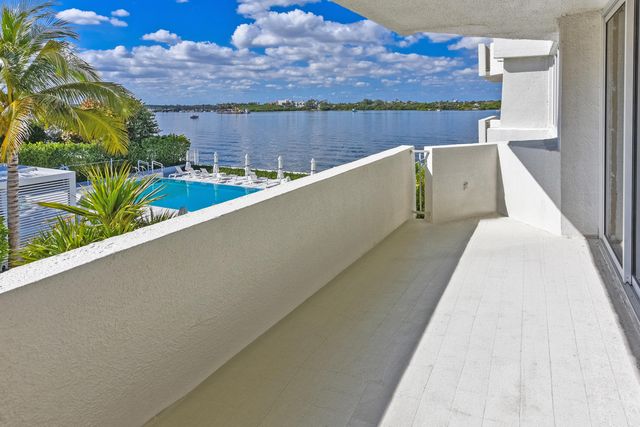 2773 S Ocean Boulevard 204, Palm Beach, FL 33480