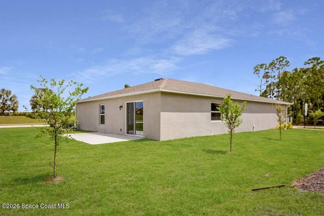 1060 San Matio Street SE, Palm Bay, FL 32909