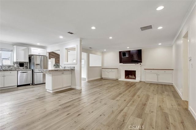 2420 S Artesia, Santa Ana, CA 92704