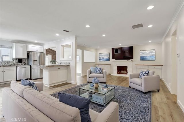 2420 S Artesia, Santa Ana, CA 92704