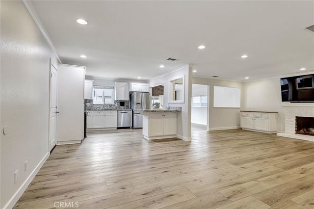 2420 S Artesia, Santa Ana, CA 92704
