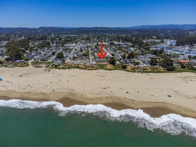 1703 East Cliff Drive, Santa Cruz, CA 95062