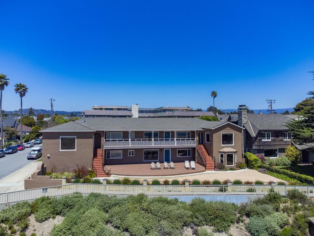 1703 East Cliff Drive, Santa Cruz, CA 95062