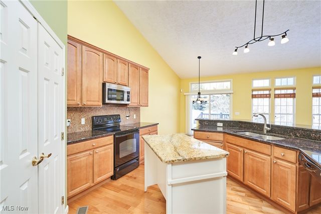 3510 Saint Andrews Lane, Richfield, OH 44286