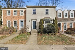 4002 CHAMPIONSHIP DR, Annandale, VA 22003