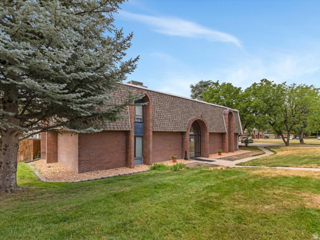 62 W LESTER AVE #J-27, Murray, UT 84107 — photo 2