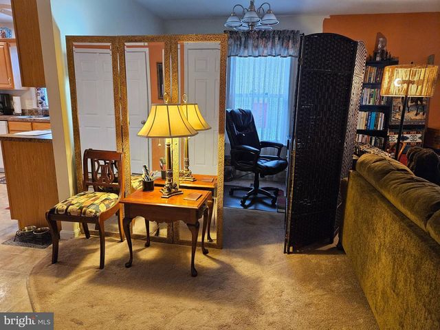 14 COLONIAL CT, Shippensburg, PA 17257