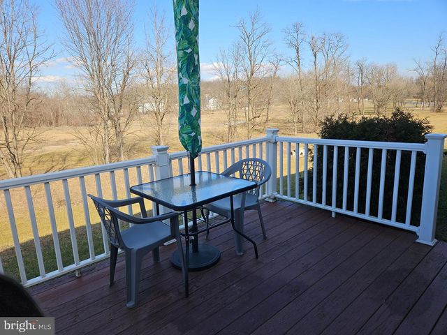 14 COLONIAL CT, Shippensburg, PA 17257