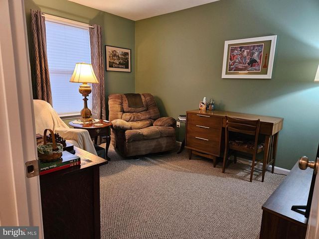 14 COLONIAL CT, Shippensburg, PA 17257