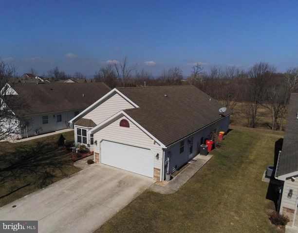 14 COLONIAL CT, Shippensburg, PA 17257