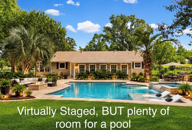51 Rustling Oaks Street, Coldspring, TX 77331