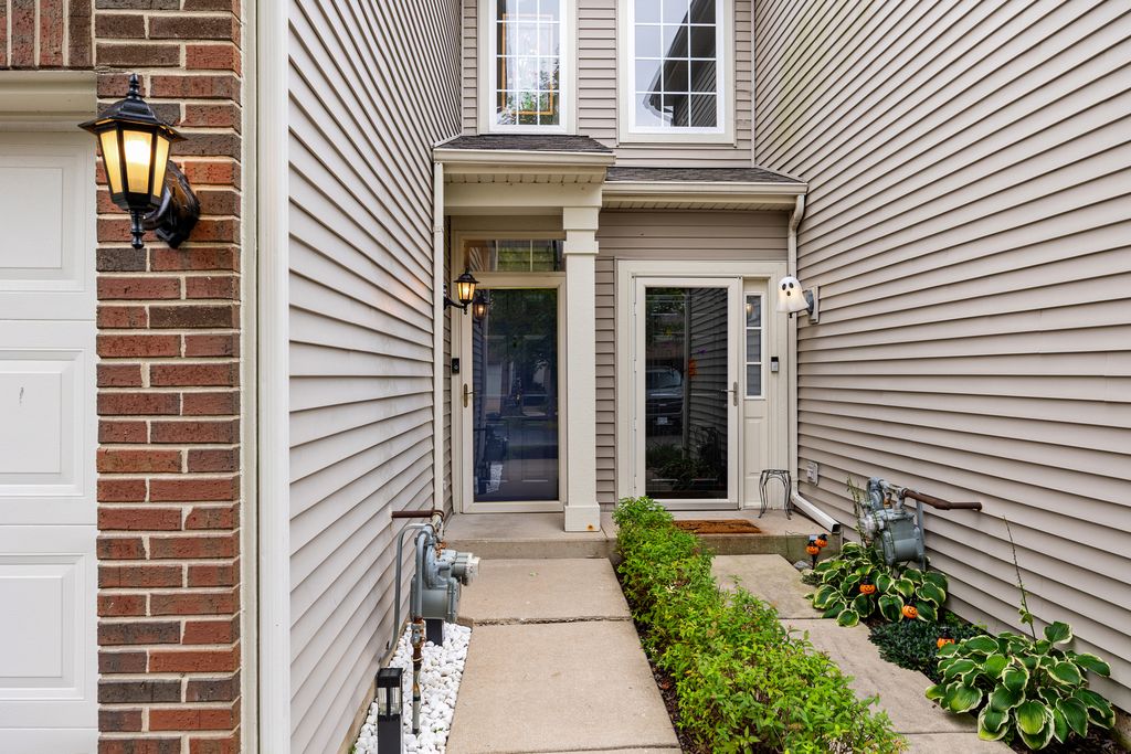 17664 S Alta Drive, Lockport, IL 60441 — photo 2