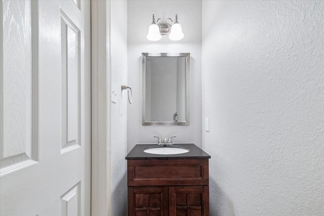 8942 Summer Ash Lane, Sugar Land, TX 77479