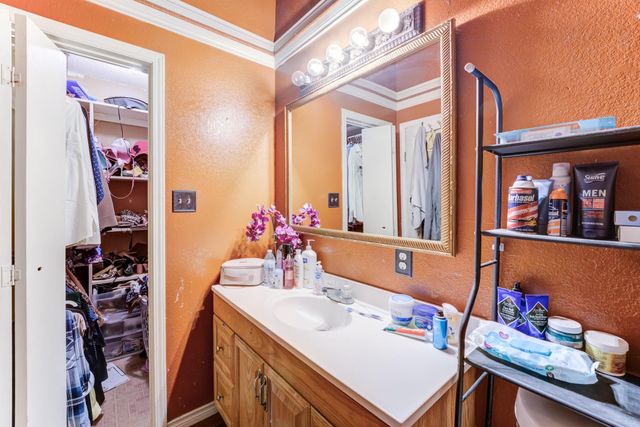 316 Hickman Lane, Angleton, TX 77515